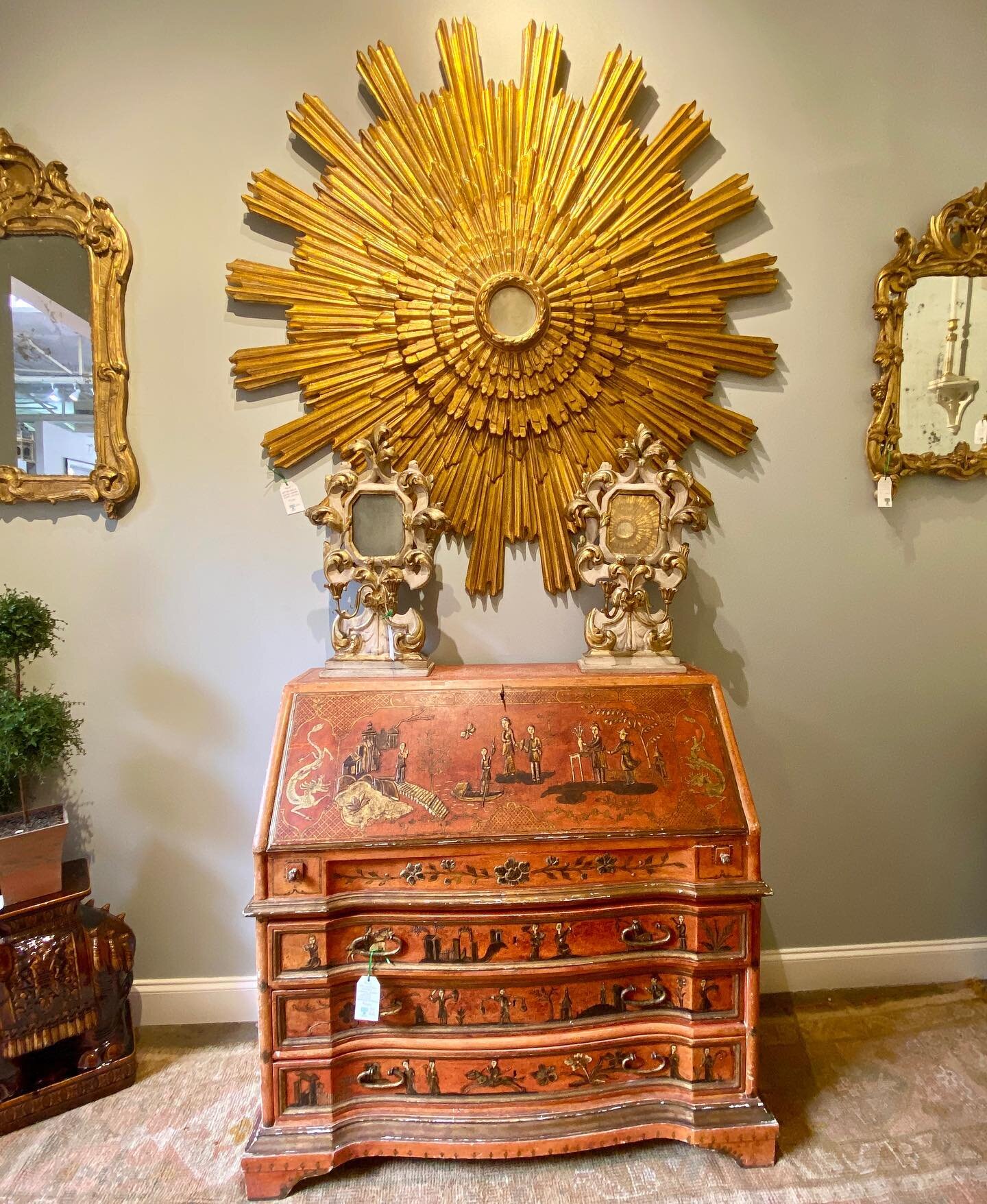 Here comes the sun at Wolf Hall Antiques☀️
.
Art Deco Giltwood Mirror in Pine, circa 1920
.
Pair of Italian 18th Century Mirror Backed Girandoles
.
18th Century Spanish Chinoiserie Bureau from Catalan, Pine Wood, Repainted in the 1920&rsquo;s
.
#wolf
