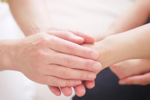hand-eb33b20b2f.jpg
