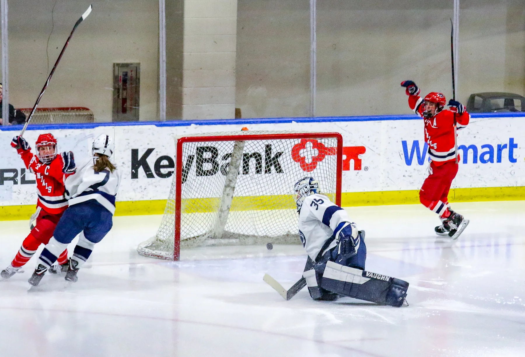2019_RMUvMercyhurstCHASemifinals-113.jpg