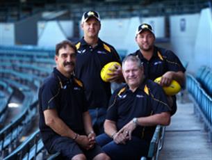 Clint Ernst (back left) will Head Coach the Kimberley Spirit U/19's Program in 2018.