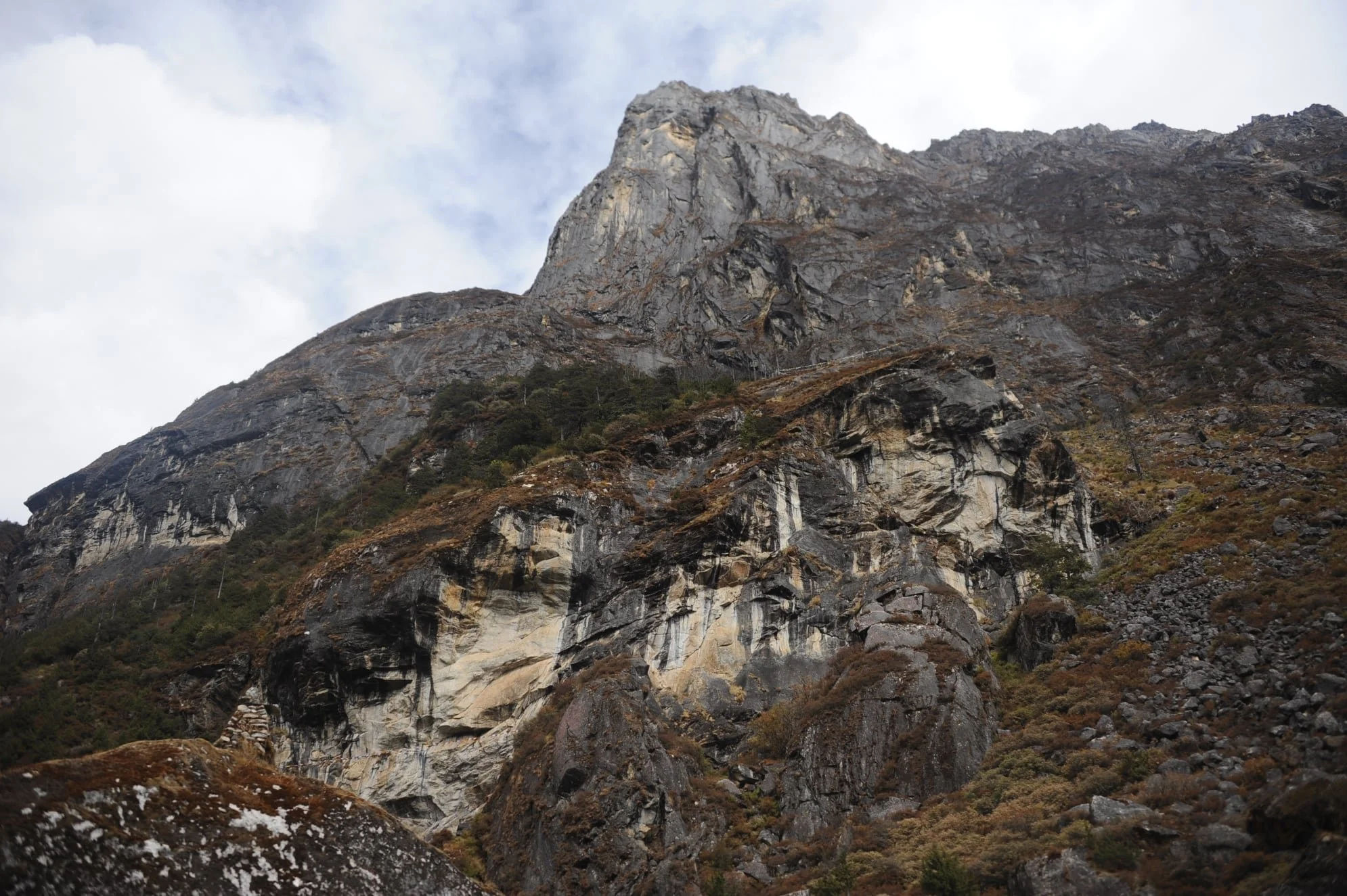 Semgee Senge Dzong — Nekhor