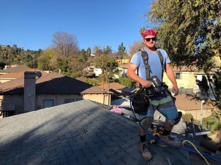 Here is one of our employees Justin working on a customer&rsquo;s roof. Need waterproofing or roofing help? Our guys can help you! Just give us a call! ☎️
.
.
.
#CharlesDresserHomeImprovements #contractorsofinsta #constructionworkersaresexy #construc