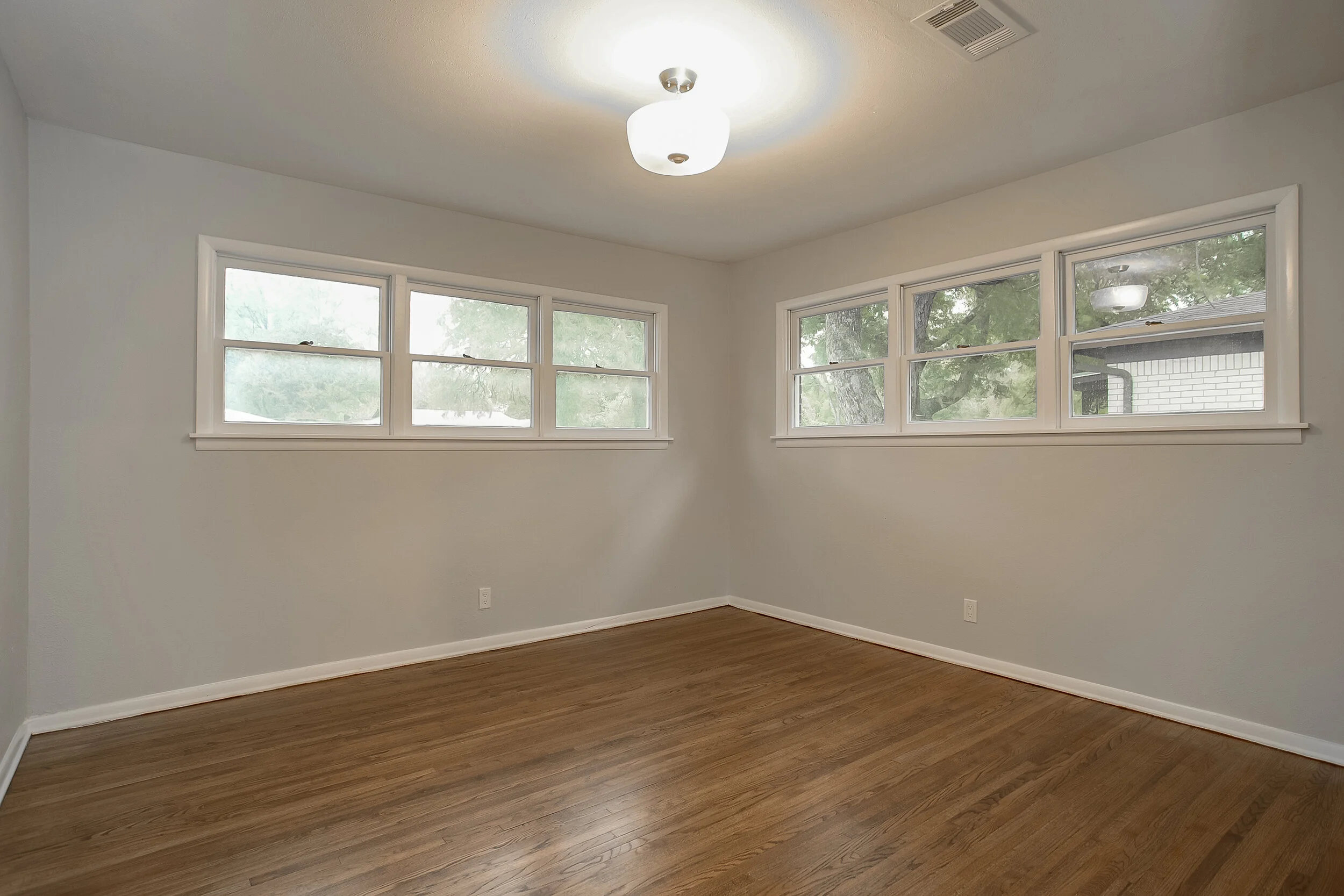 5413 Santa Barbara-22.jpg