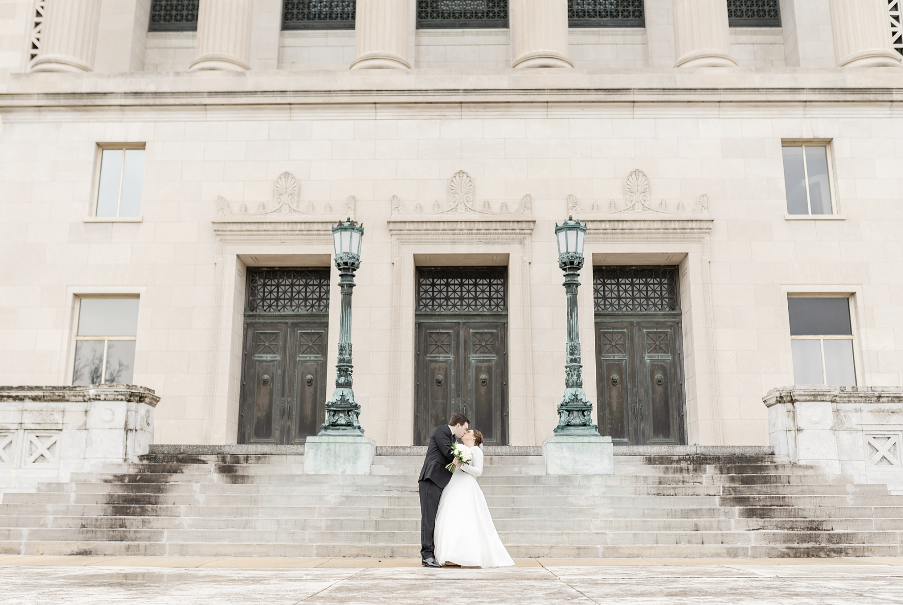 Dayton-Cincinnati-wedding-planner_dayton-masonic-center_0053.png