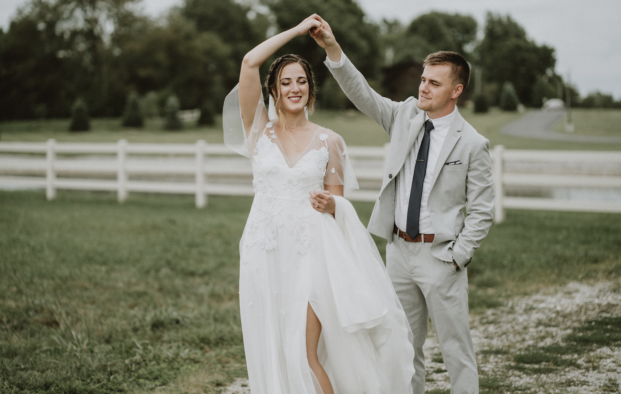 Dayton-Cincinnati-wedding-planner_rolling-meadows-ranch_0017.png