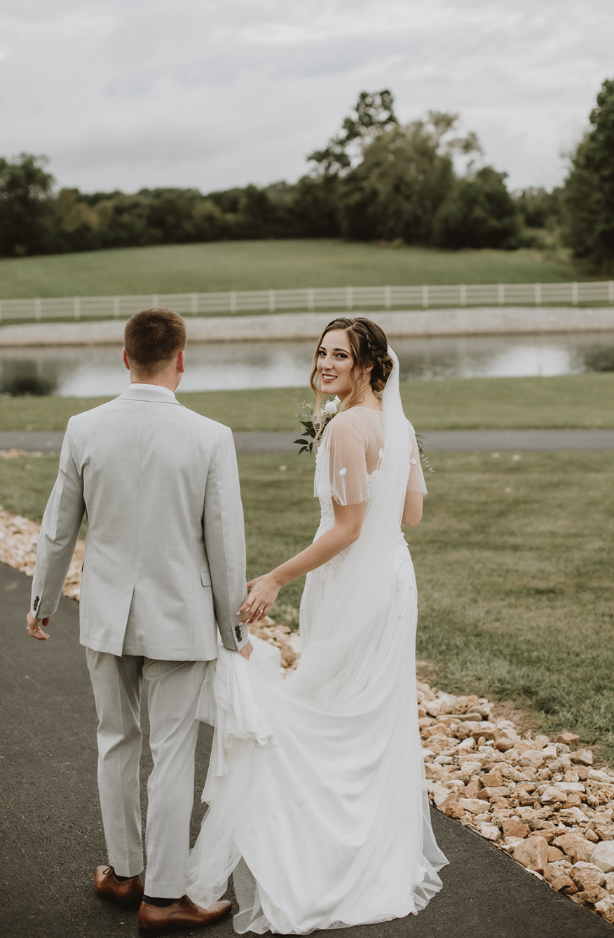 Dayton-Cincinnati-wedding-planner_rolling-meadows-ranch_0022.png