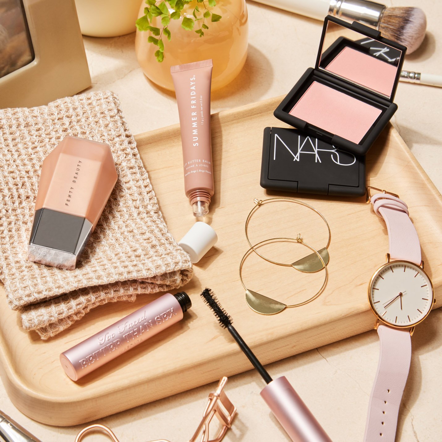 evergreen_opel_BUZZWORTHY BEAUTY_1x1_1.jpg