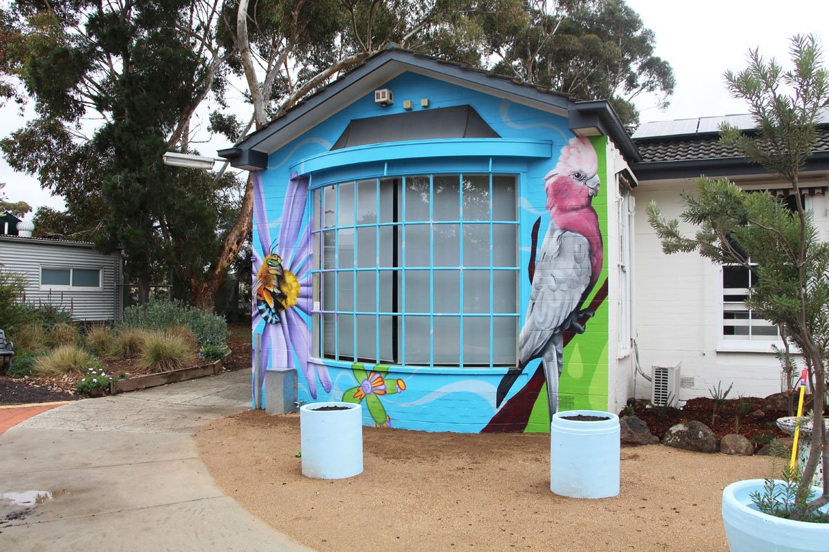 Westvale Community Centre Interactive Mural Painted by Lukas Kasper Commissioned by Brimbank City Council