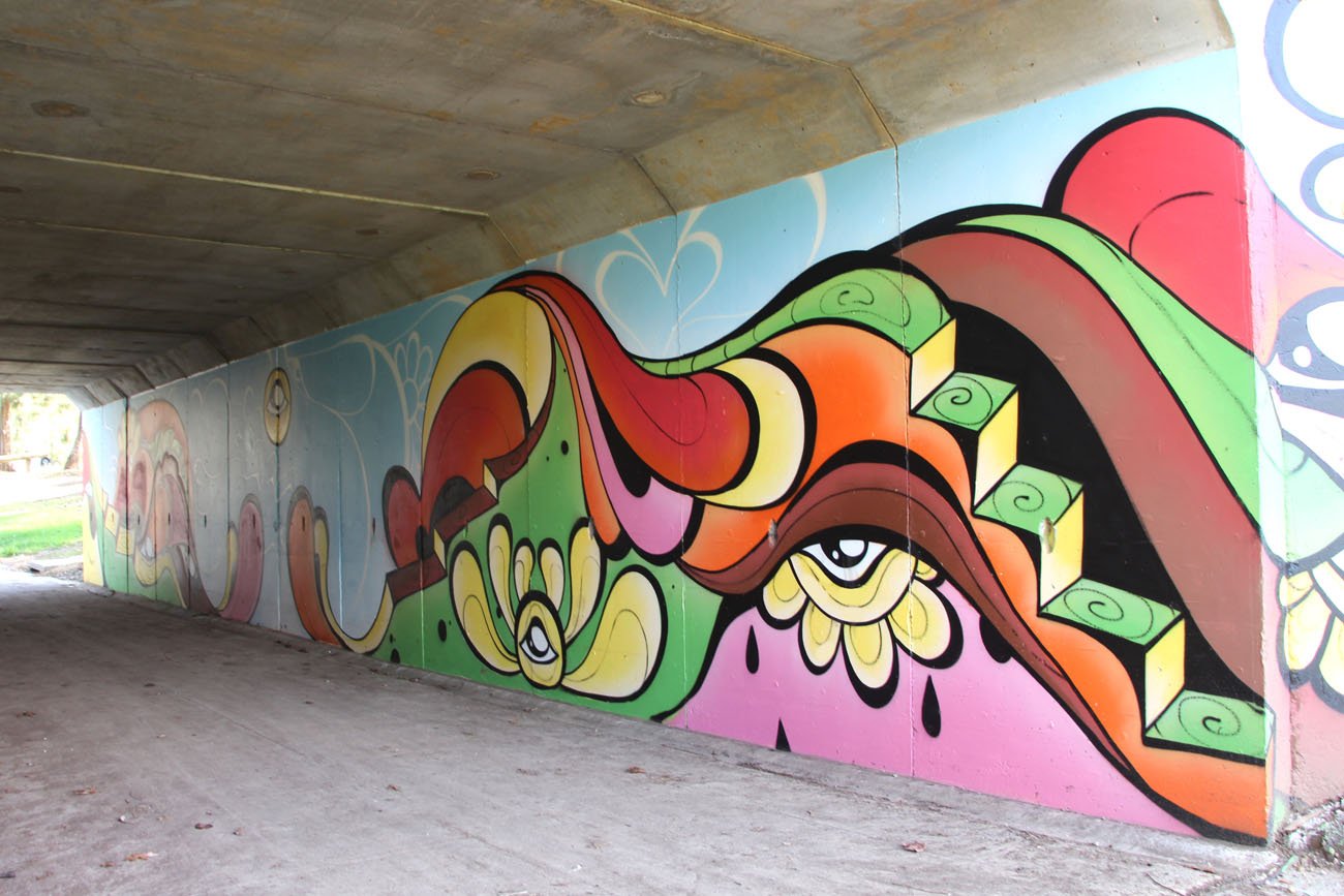 Fun In The Sun Underpass Mural in Baranduda