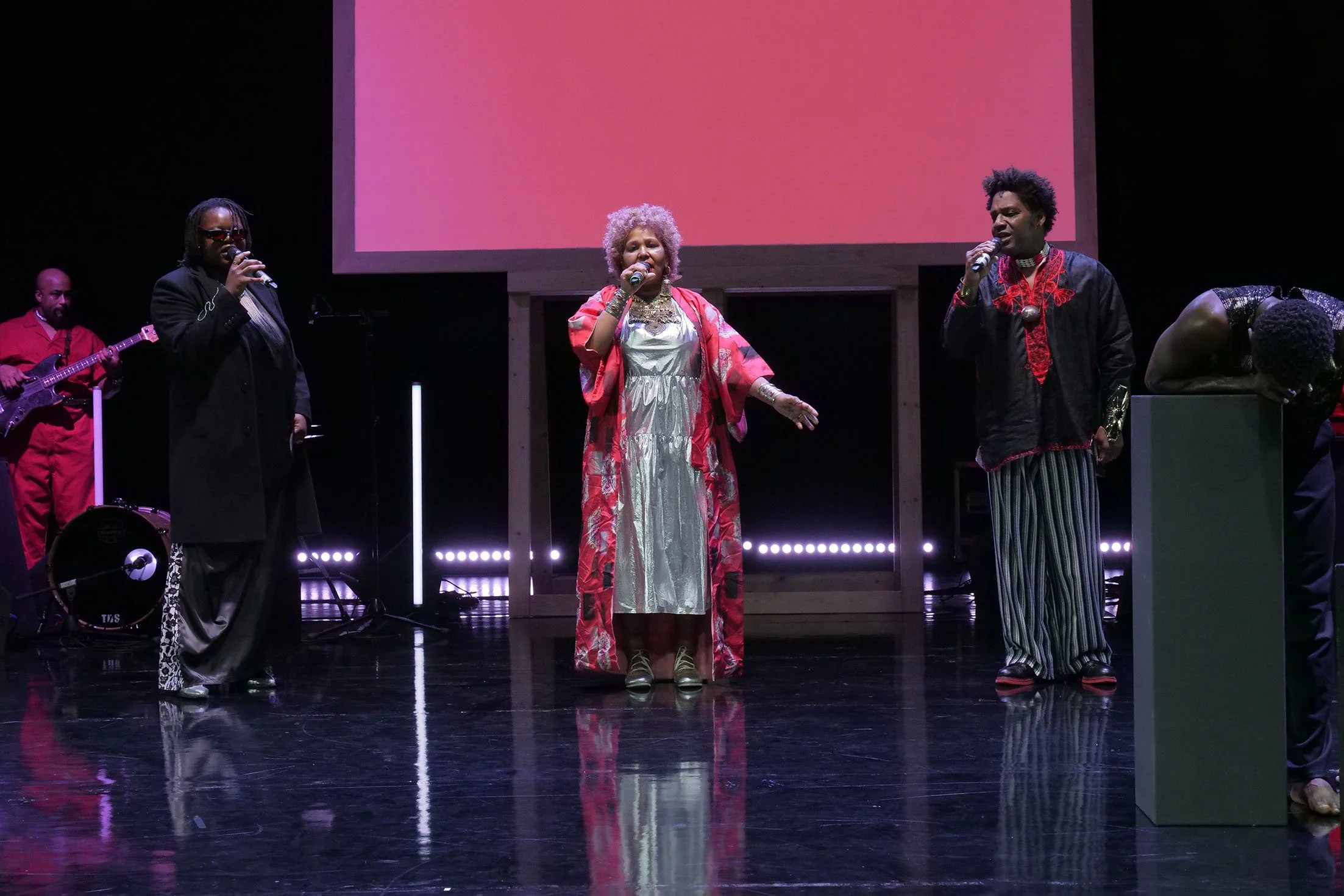 WE ARE GOING TO MARS – A CHOREOGRAPHIC CONCERT 2022