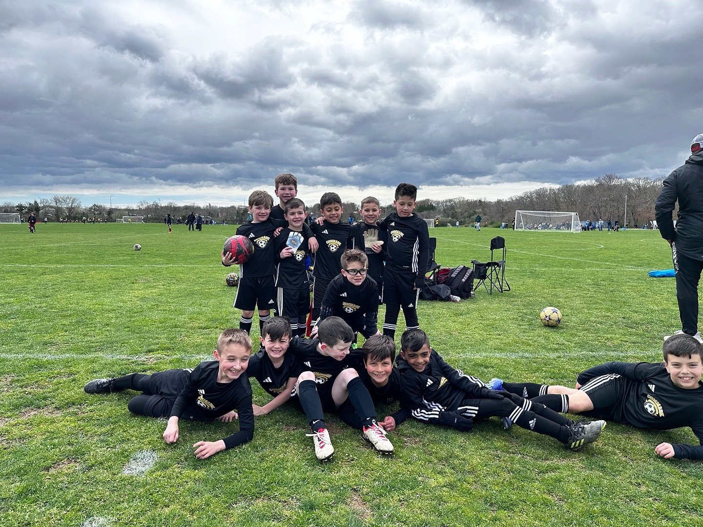 Congratulations to the Commack Wolves on their exciting 6-2 victory this weekend! ⚽️🐺 #CommackSoccer #CommackSoccerLeague