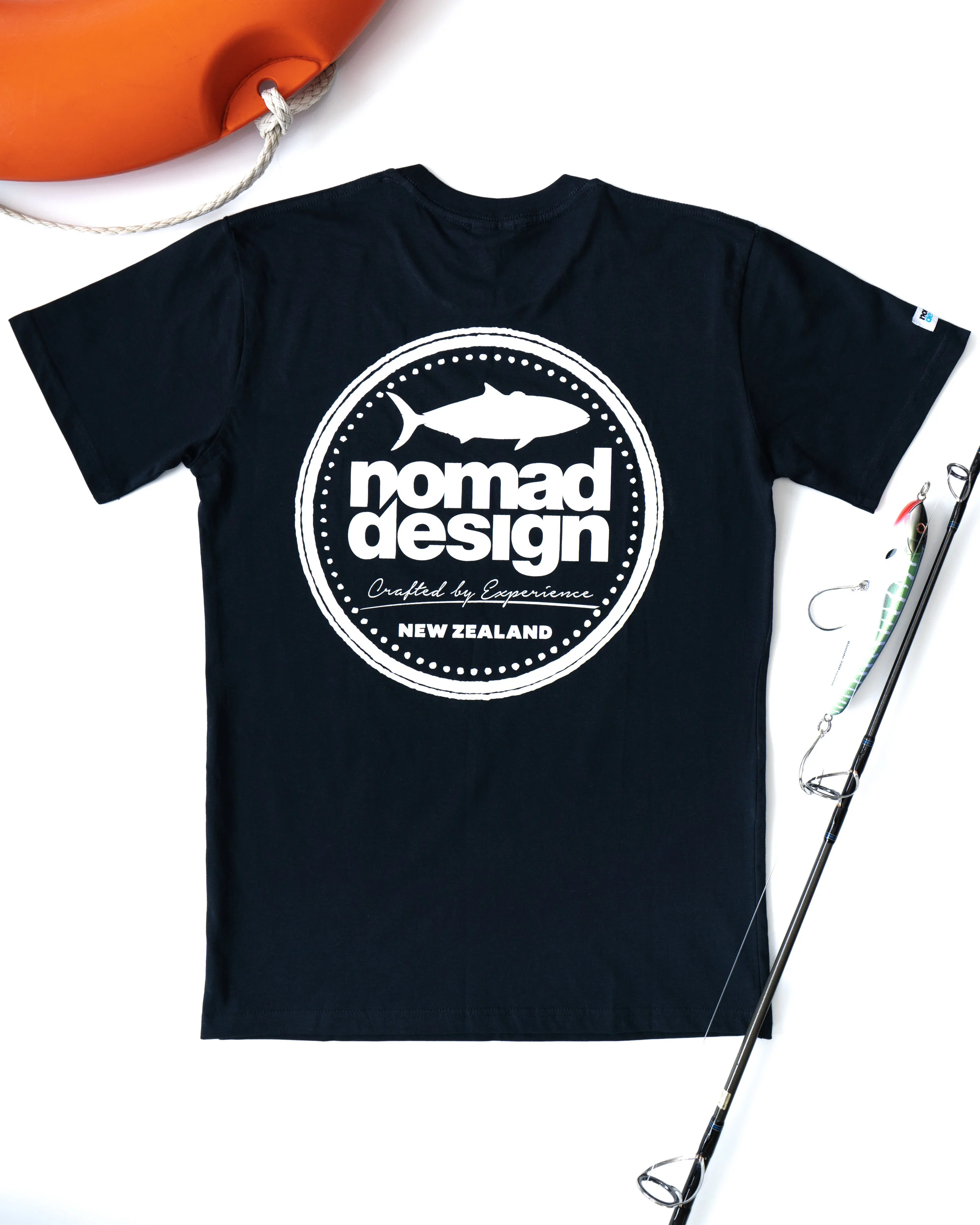 Nomad Design Tee - Navy/White