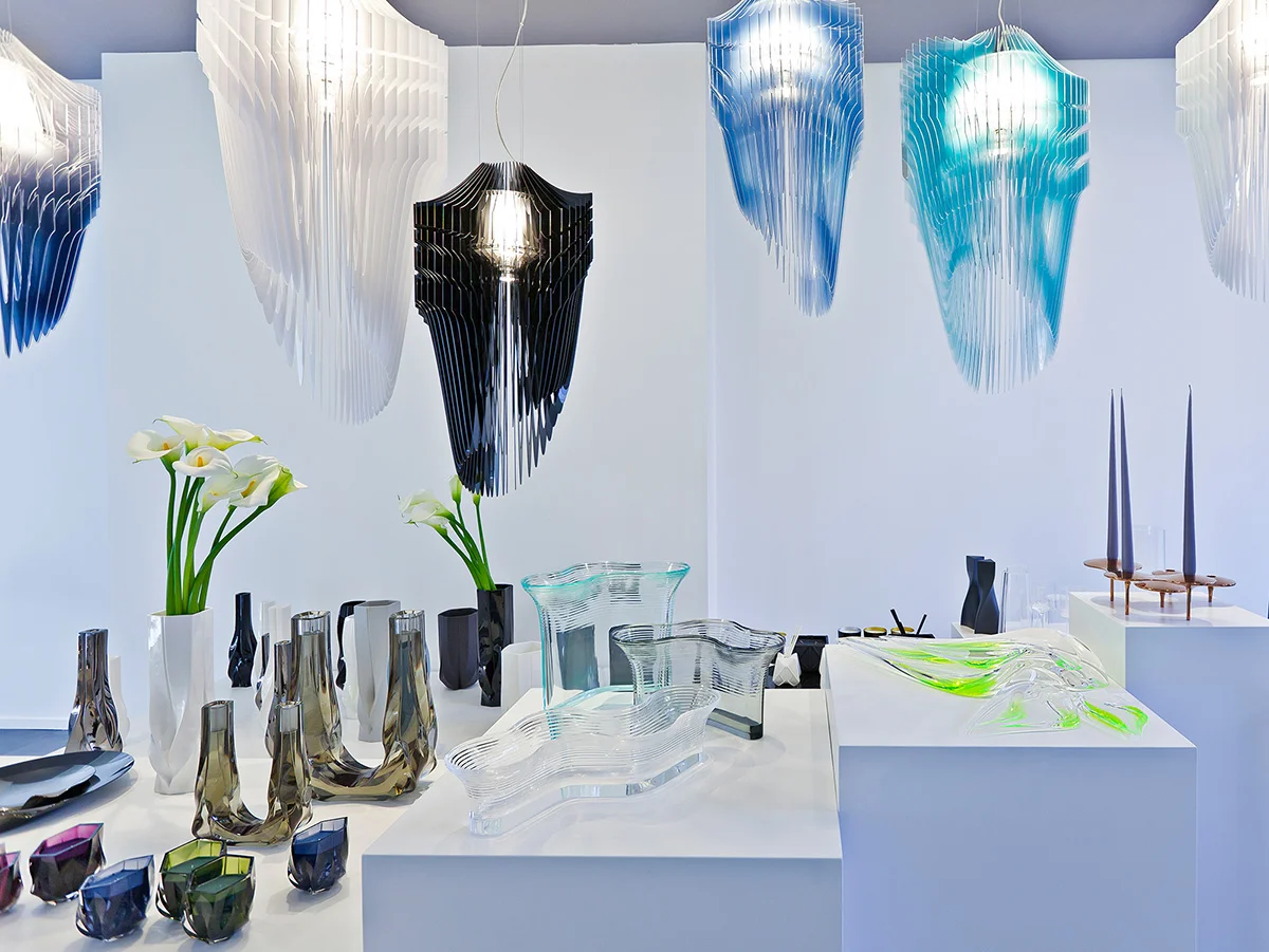 Avia Chandeliers