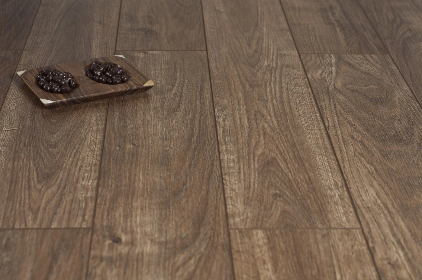 PisoLaminadoClic_ClassicLine_ItalianWalnut_2.jpg