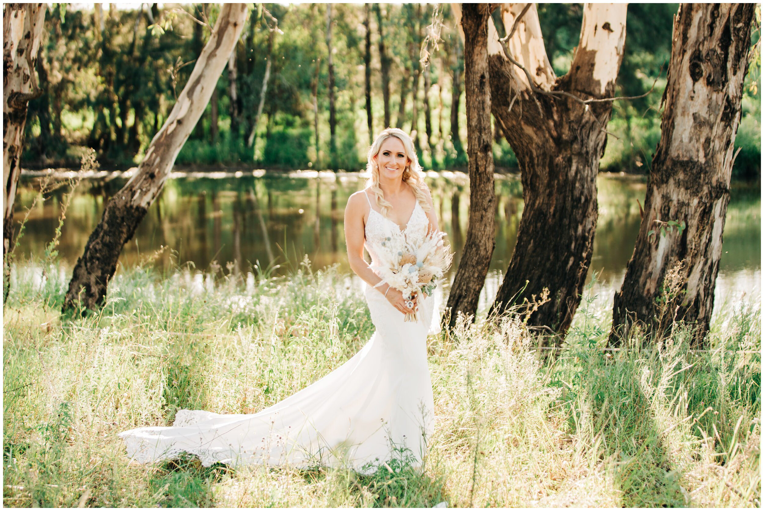 Outback_Cellar_Dubbo_Wedding-077.jpg