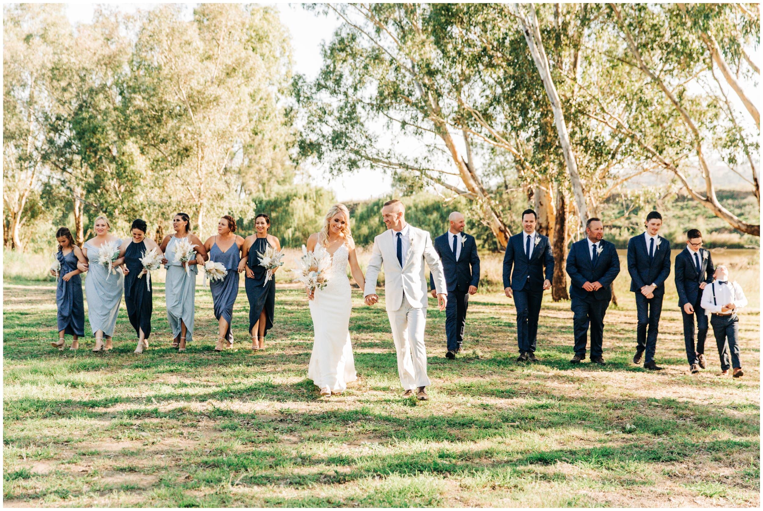 Outback_Cellar_Dubbo_Wedding_Photographer_0266.jpg