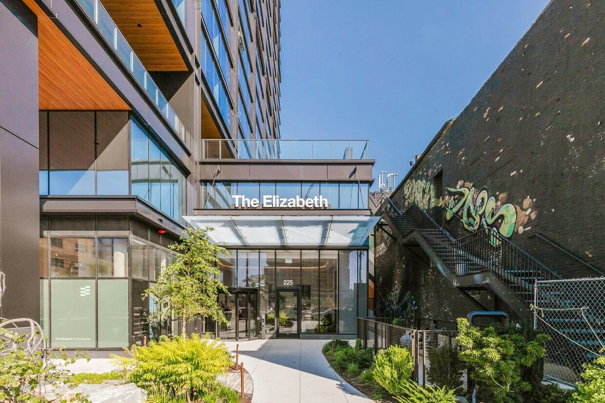 225-n-elizabeth-st-unit-si-fl16-id1105-chicago-il-building-photo.jpg