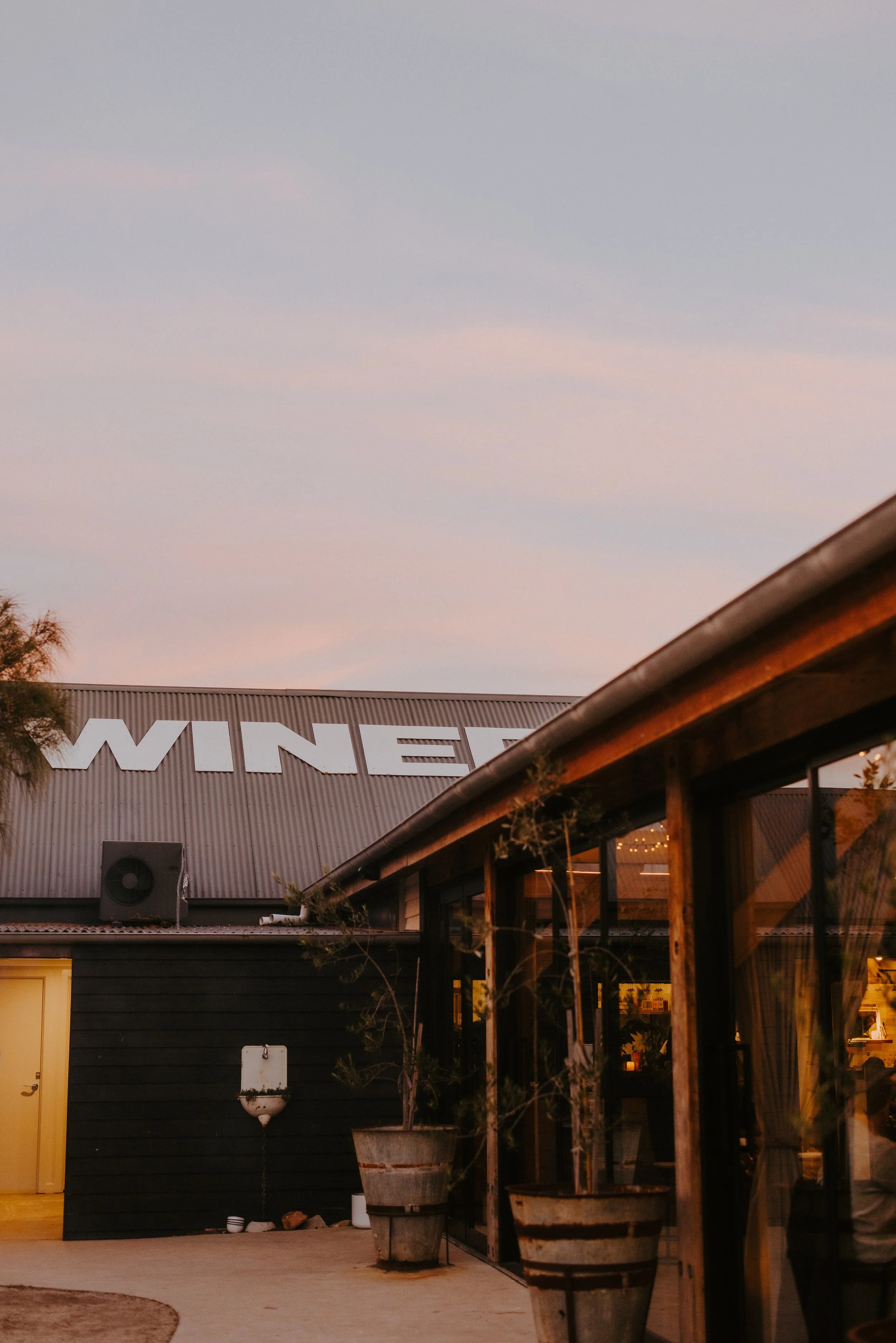 ZOE PHOTOGRAPY STUDIO - PHILLIP ISLAND WINERY-8038.jpg