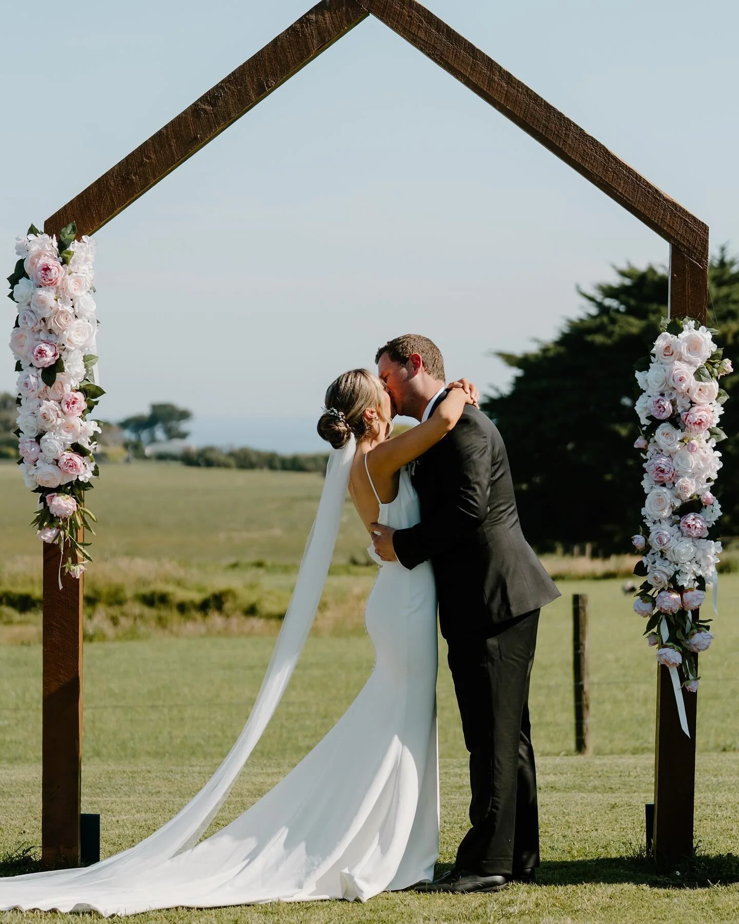 There was not a dry eye during this ceremony … swipe for the most heart warming moment between these two love birds 
Bec & Nathan 🤍
📷 Captured by @emilyhowlettphotography