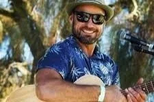 Live music - Dan Lunn