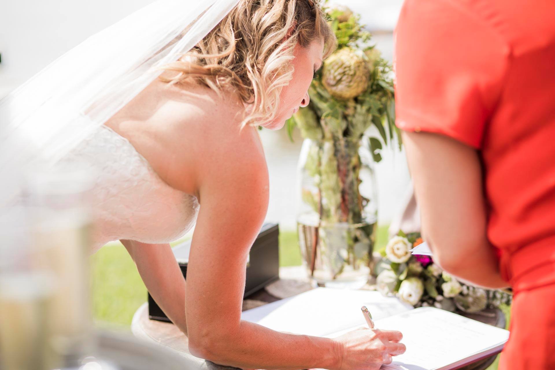 website-realceremonies-bridesigning.jpg