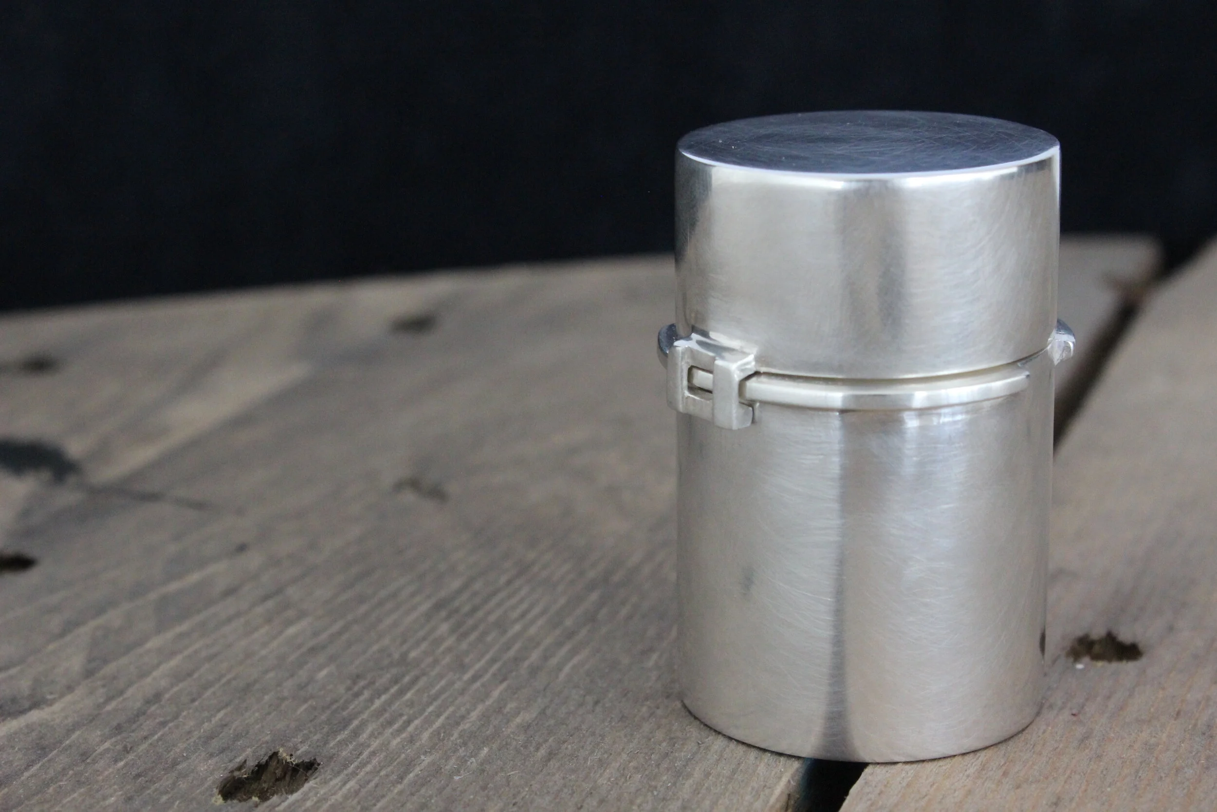 Correlated Container