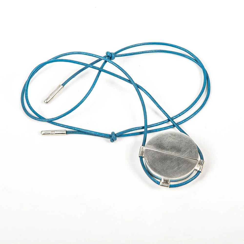 Round box pendant