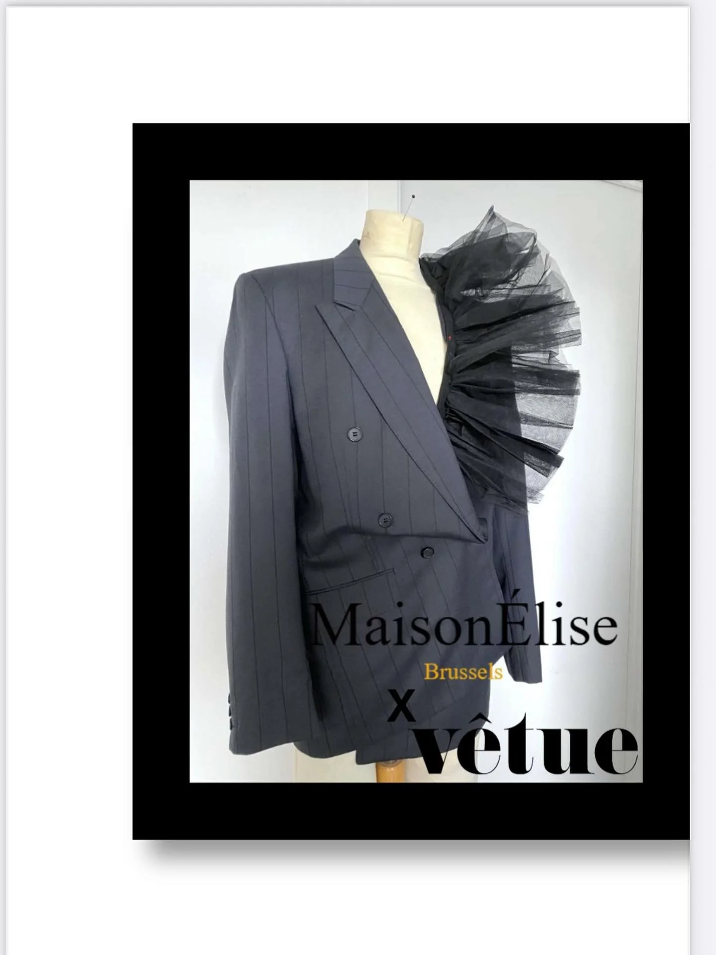 Launching today 

Six reworked blazers 
One size fits all 

DM for detail 
Available at @vetuestore