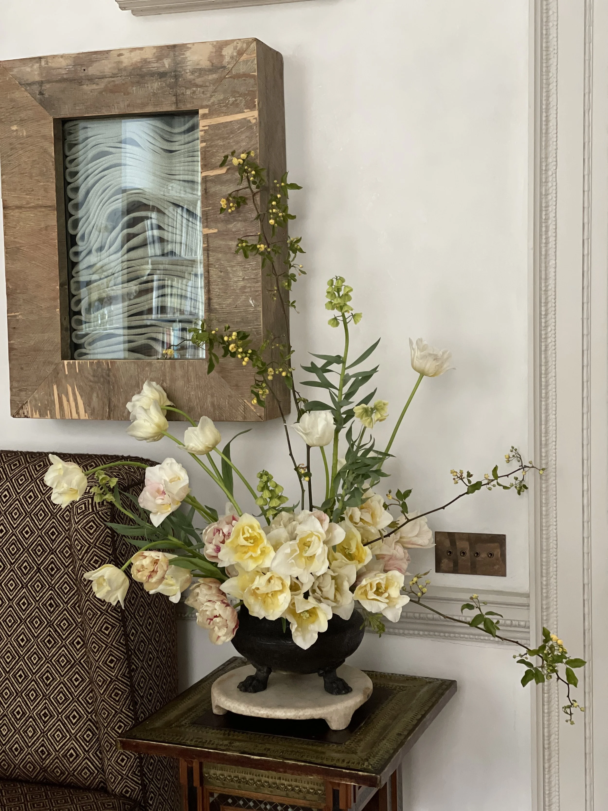 Naum Flower spring low arrangement.JPG