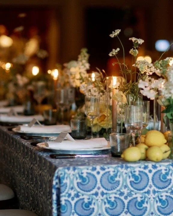 A table that just glows ✨ We love seeing the magic our member florists create, this one stopped us in our tracks! The mix of florals, candlelight, and those perfect citrus touches&hellip; just stunning. Big love to our talented community for constant