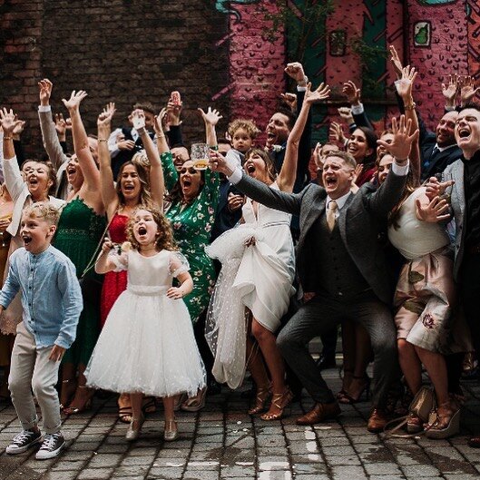 HAPPY FRIDAYYYYYY! Hope you&rsquo;ve got a lovely weekend planned? What are you up to? We are hopefully going to be away this weekend before the wedding and event mania starts next weekend! 

Let&rsquo;s hope we will all be looking like this  after S