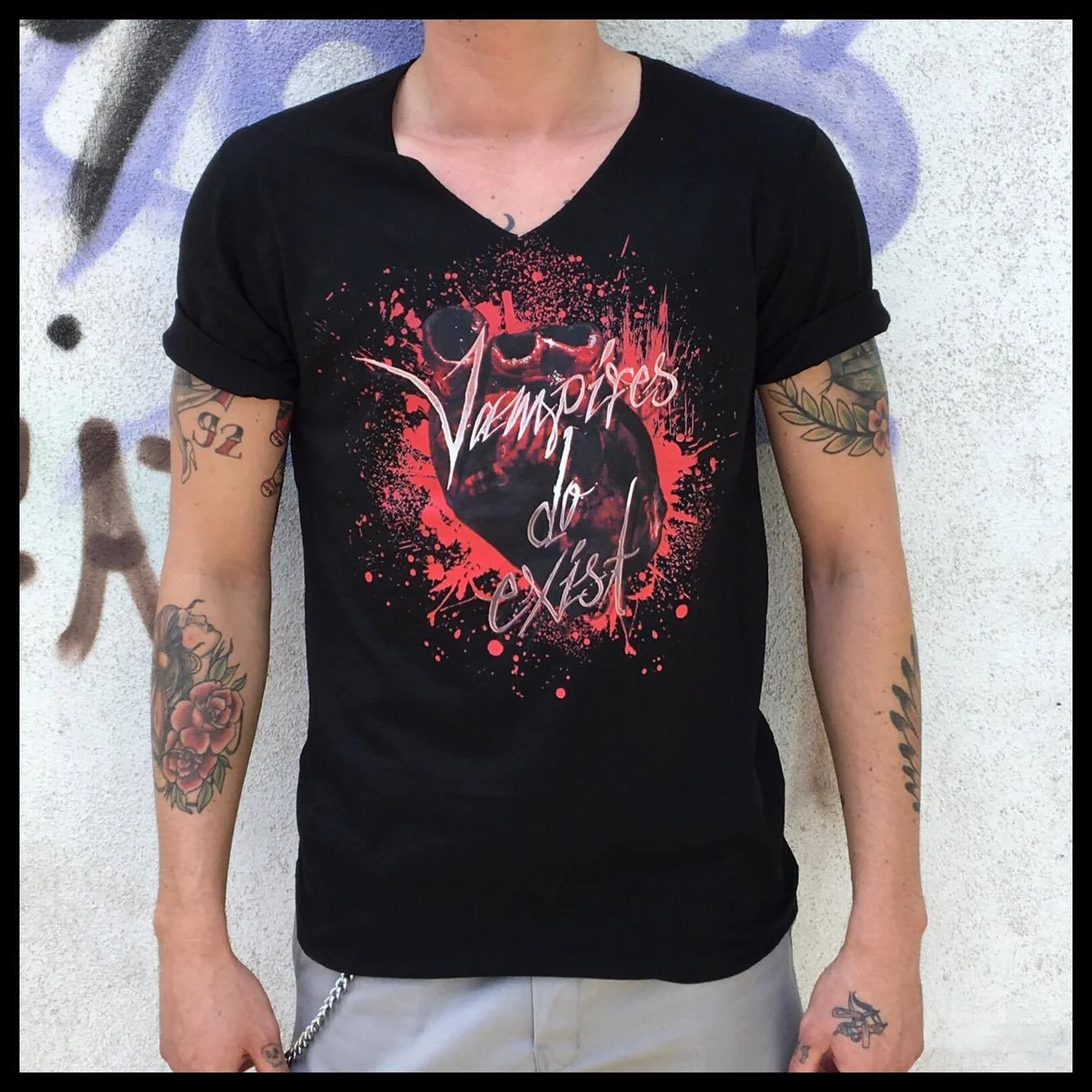 Vampire Shirt Men V Neck S / M/ L / XL / XXL - Preis 20 € nur auf Vorbestellung möglich, Rundhals auf Anfrage