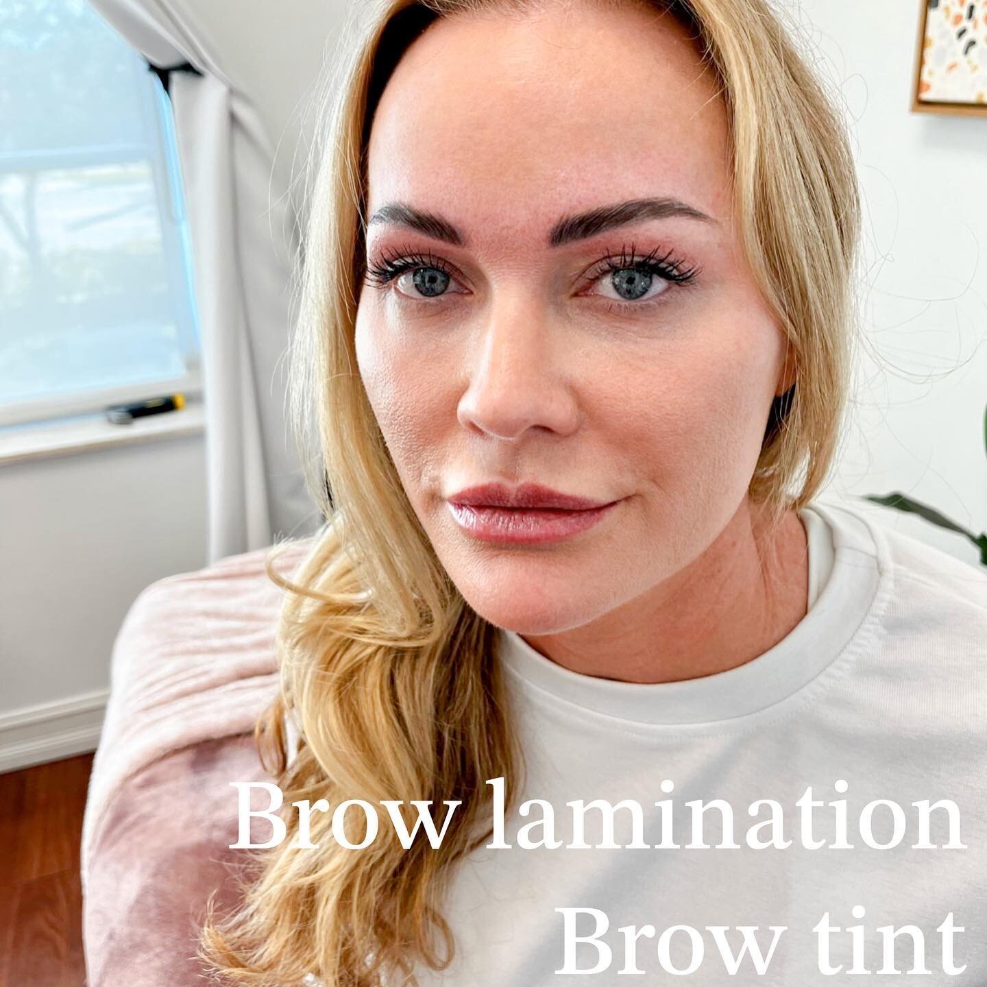 Full &amp; classy fluffy. Two things I want to point out:
.
1. She has prior microblading that has since faded, but a brow lamination helps revive the look.
.
2. She was clear that she didn&rsquo;t want brow &lsquo;sticking straight up&rsquo; - which