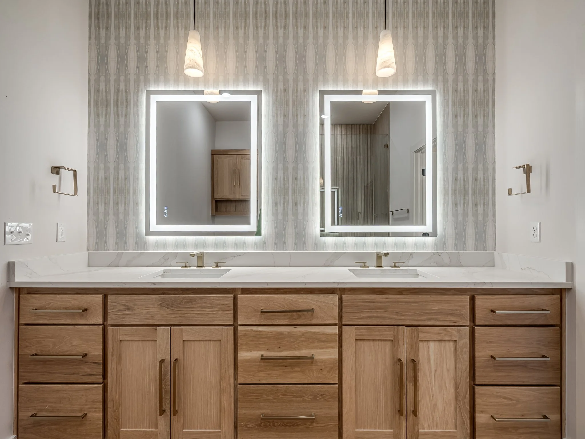 2905 S Henney Rd-43.jpg