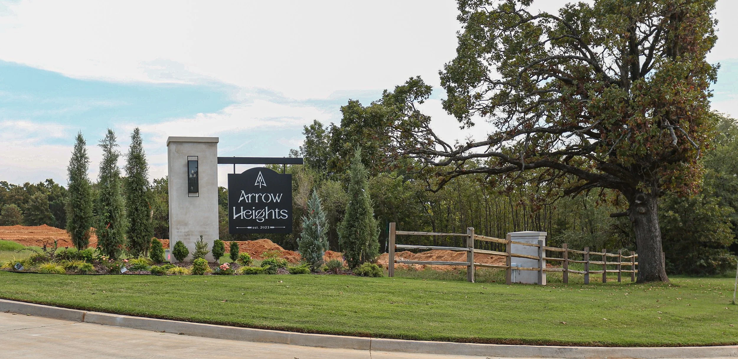 Arrow Heights Entryway 2.JPG