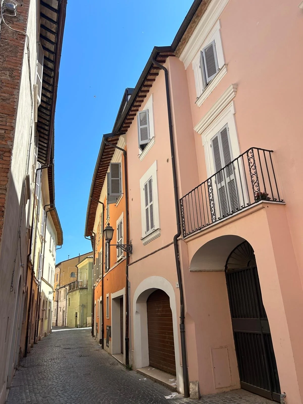 Umbria_workshop_pink_building.jpeg