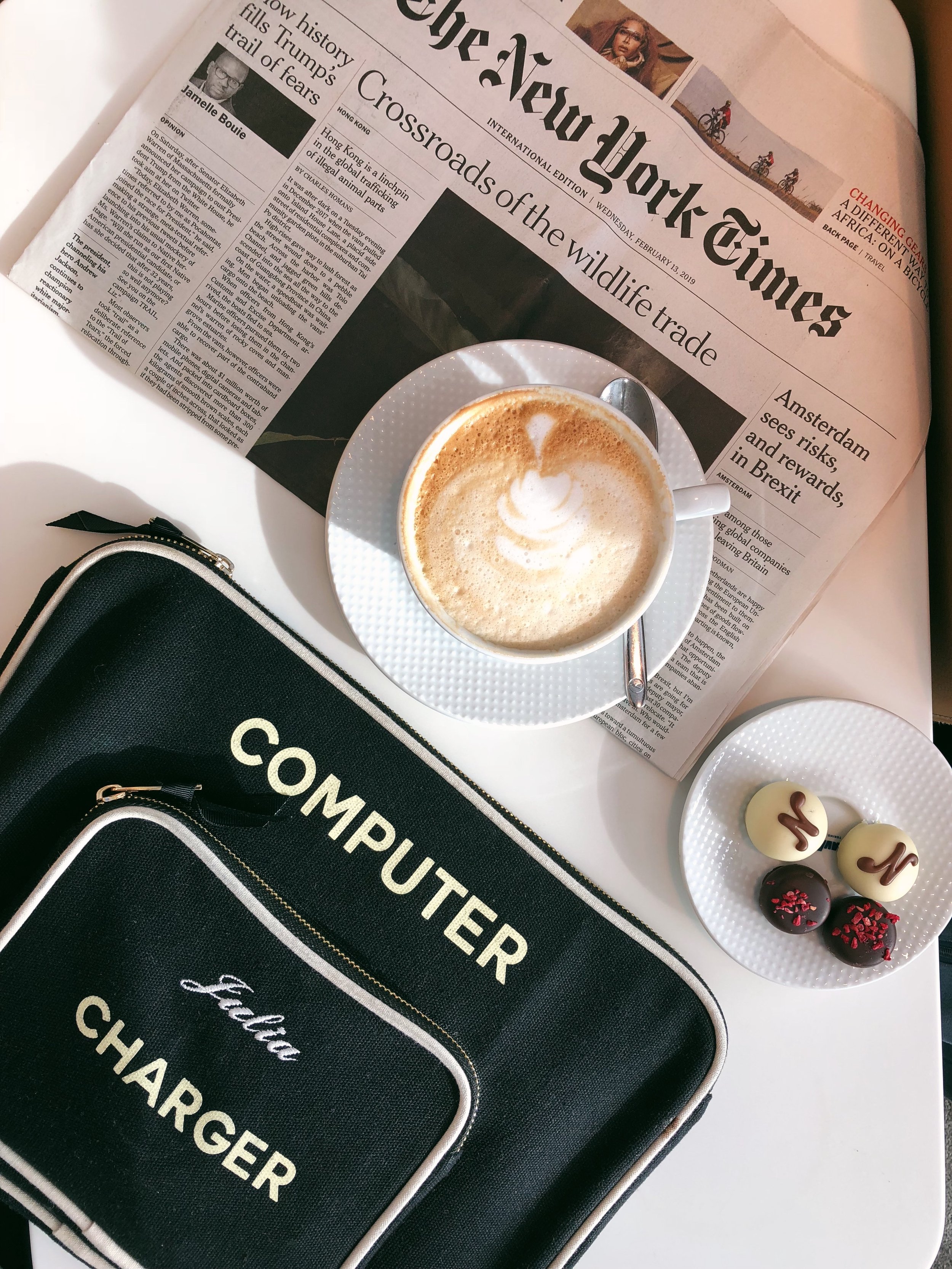 Computer case with charger, Bag-all, mood.jpg