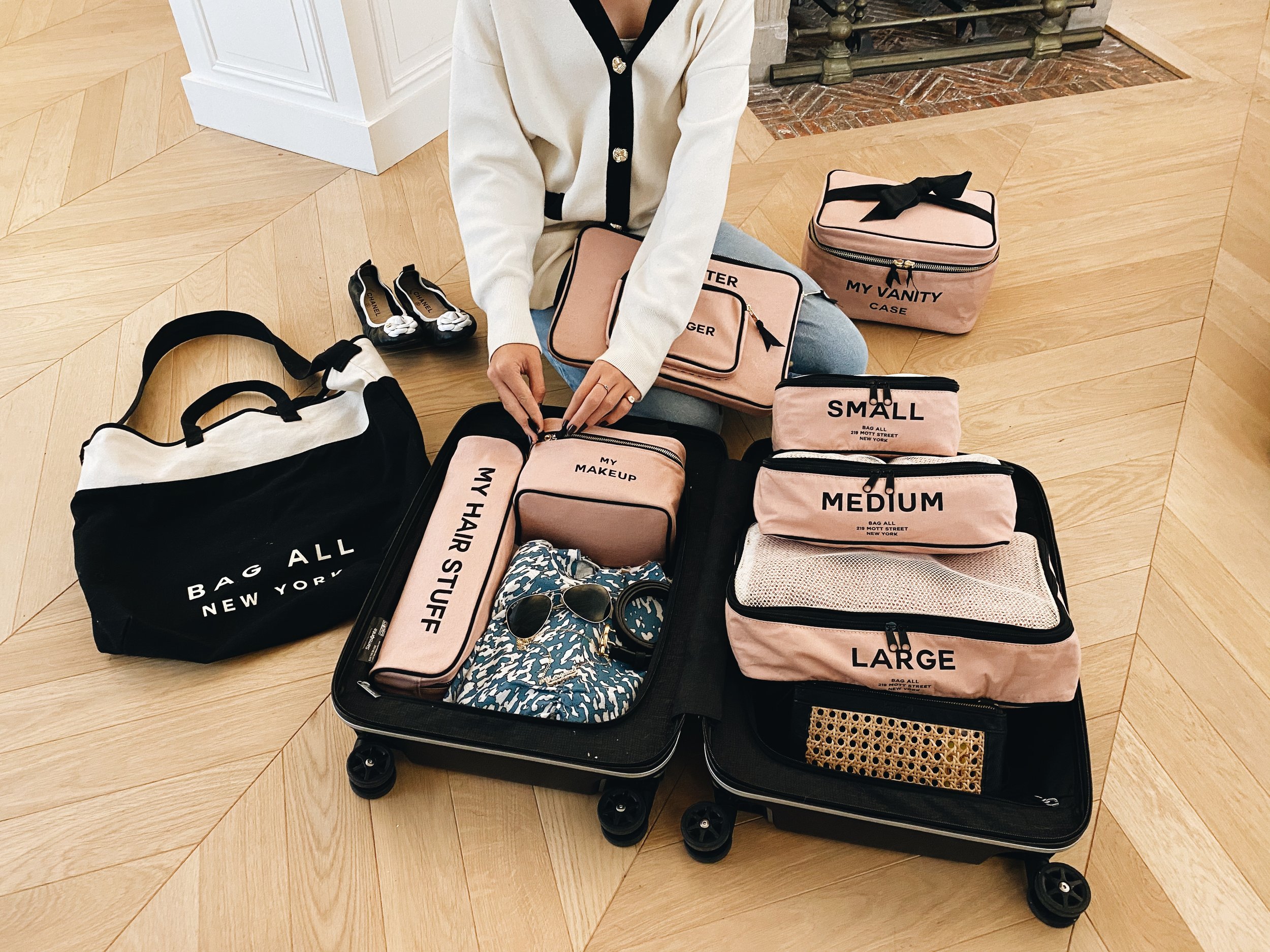 Shopping suitcase bag - Beauty & Fashion Icons