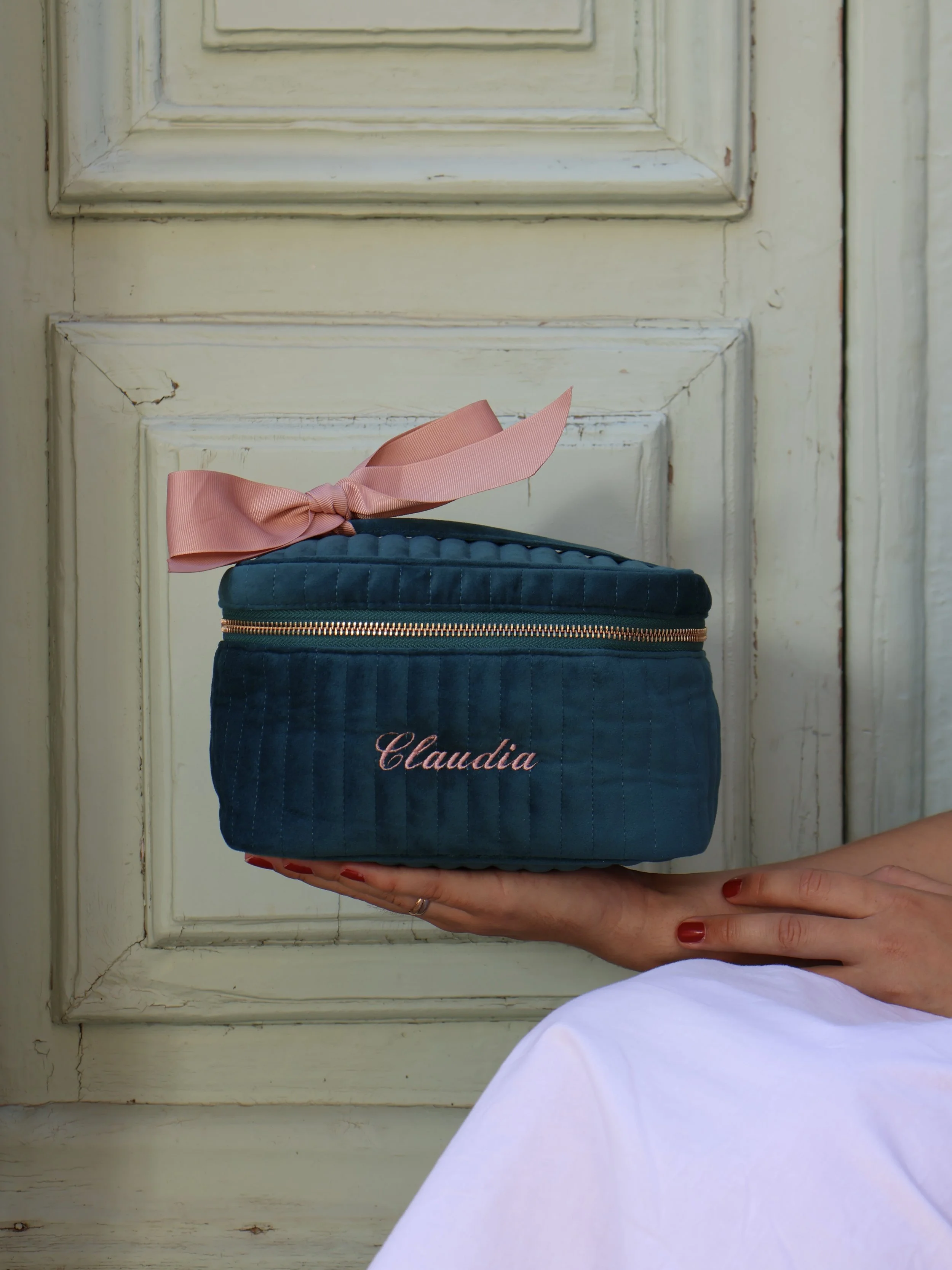 Personalized Gifts That Don’t Feel Basic