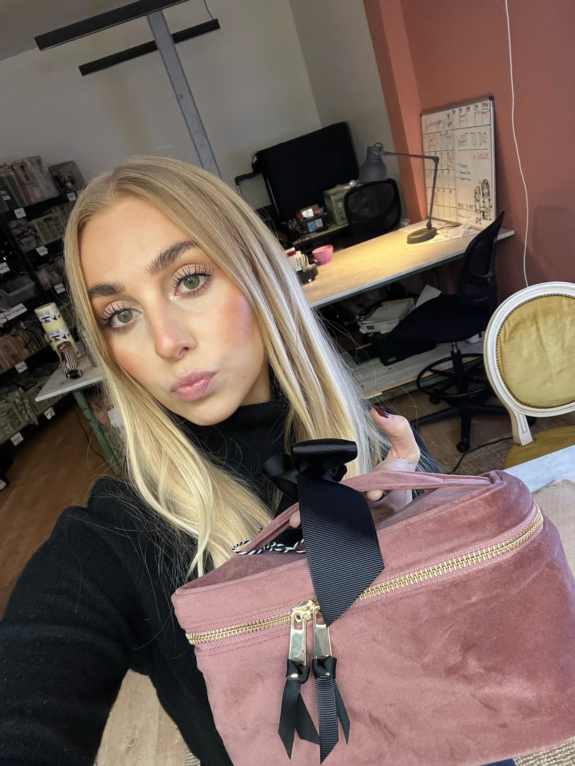 Bag-all My Makeup Cosmetic Box Recycled Velvet in Pink