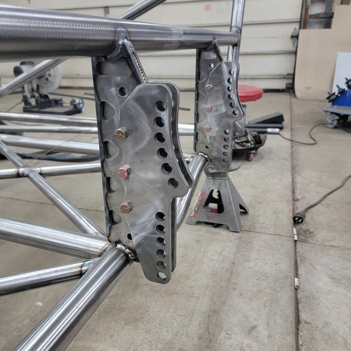 Out new high adjustability 4 link brackets. #fabrication #racecar #4link
