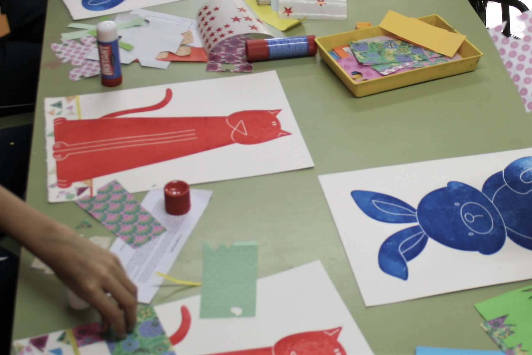 Estampacion fabulas.JPG