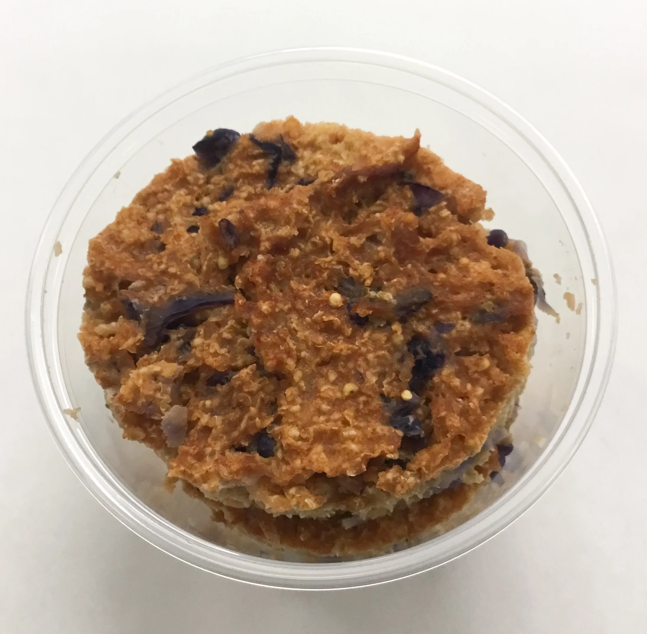 Millet and red cabbage with paprika.