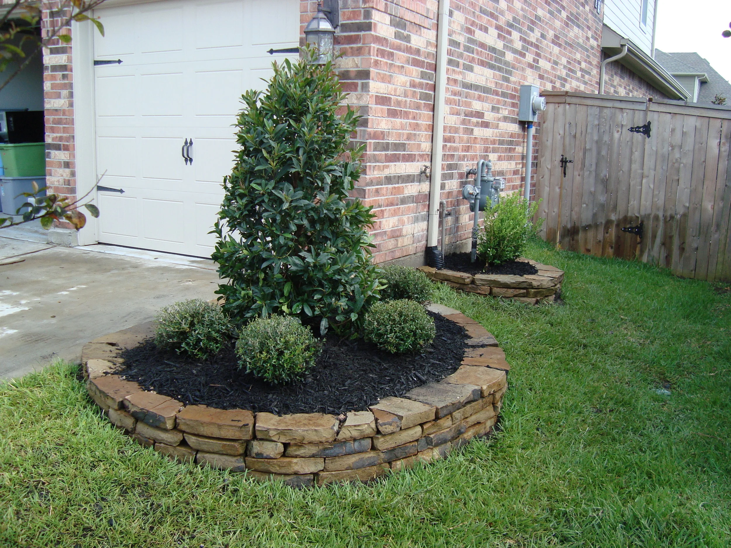 moss rock border1.jpg