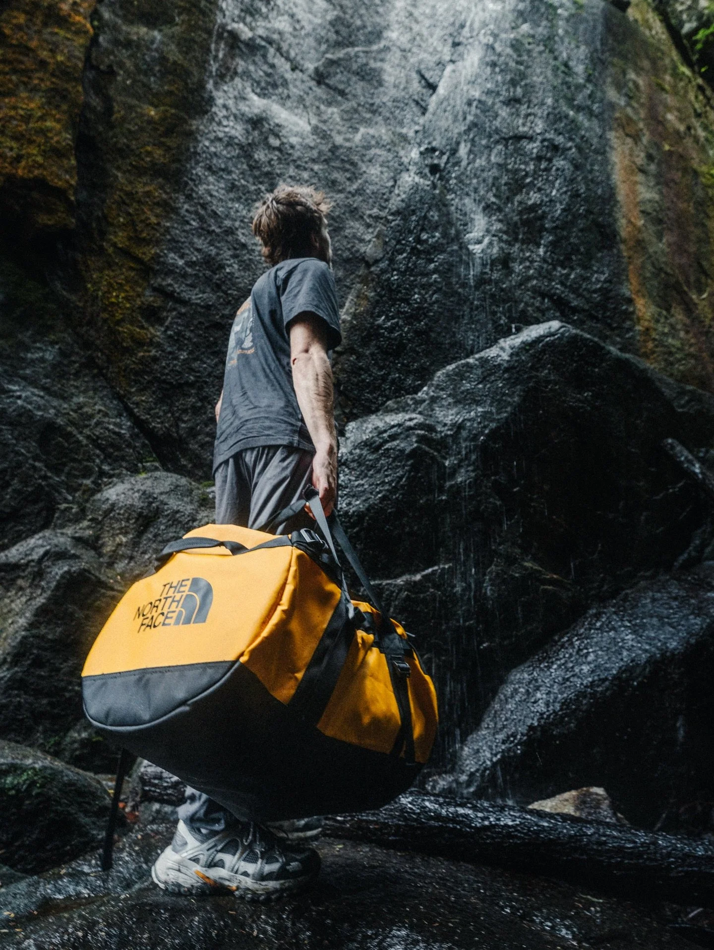 The Basecamp Duffel is GOATED! Tried and true over that last 40 years, i bring this thing on every trip! They&rsquo;re fun to paint on and cats love them. 😼

@thenorthface is celebrating 40 years of the iconic basecamp duffel and i can see why it&rs