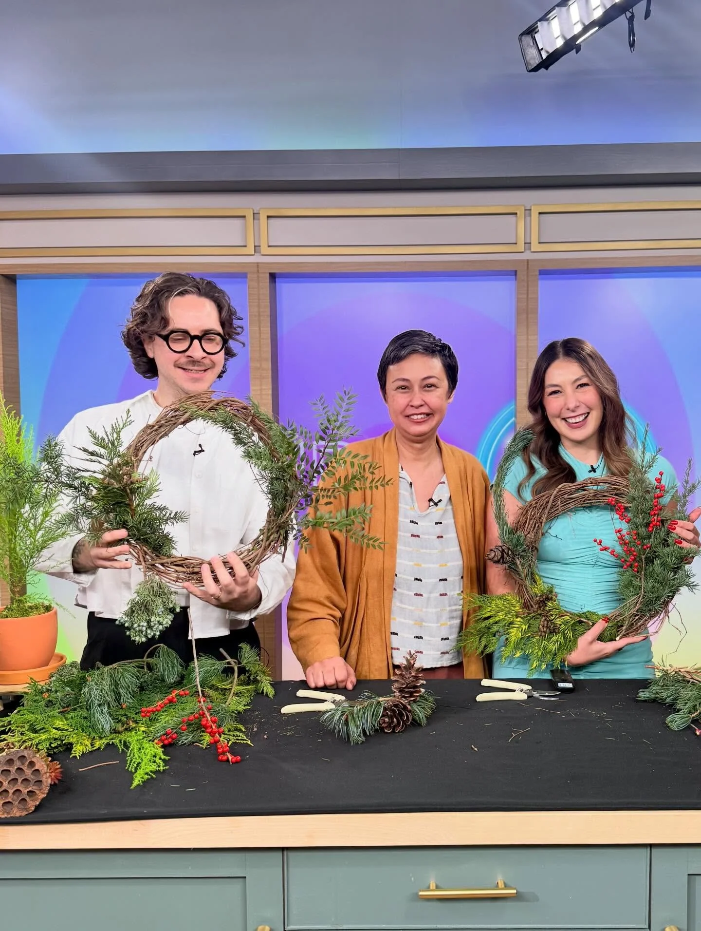 Huge thanks to the @studio13onfox team for having @1hotel.seattle and @glasswingshop on earlier this week to talk all about the upcoming wreath making classes at 1 Hotel! 

Head to the link in our bio for the full segment!