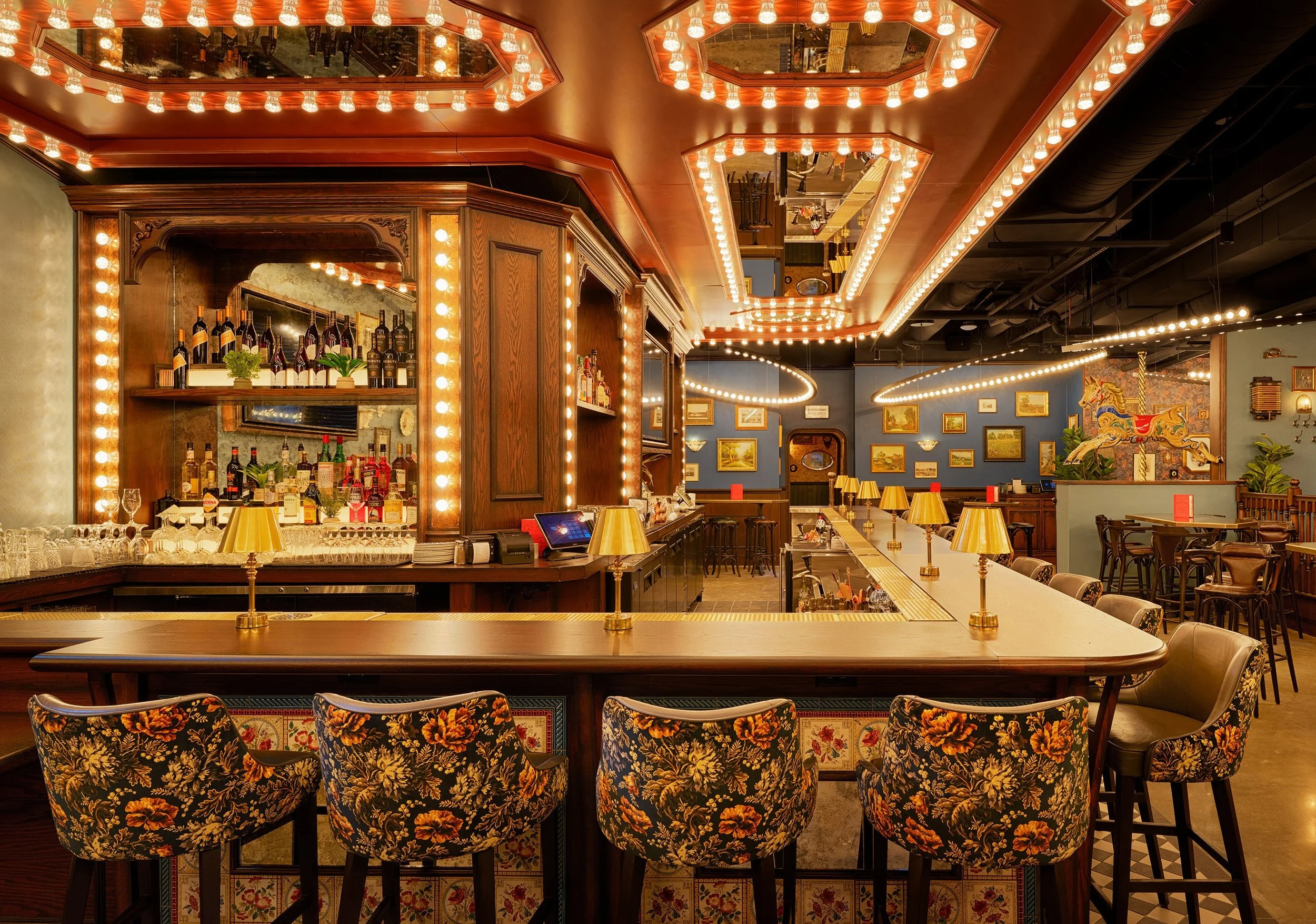 Flight Club_Bar_photocredit_Ross Van Pelt .jpg