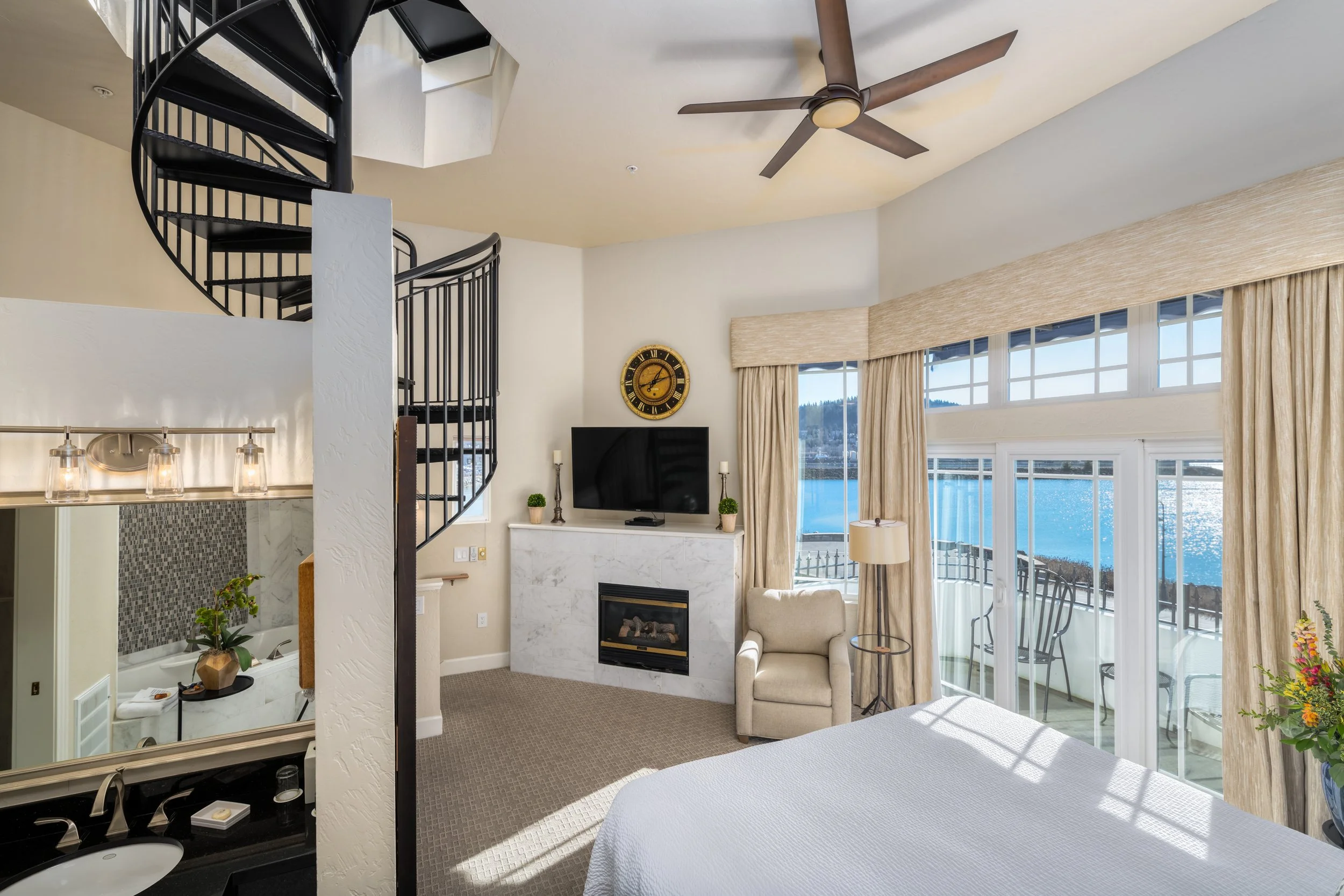 Hotel Bellwether Lighthouse Suite--17.jpg