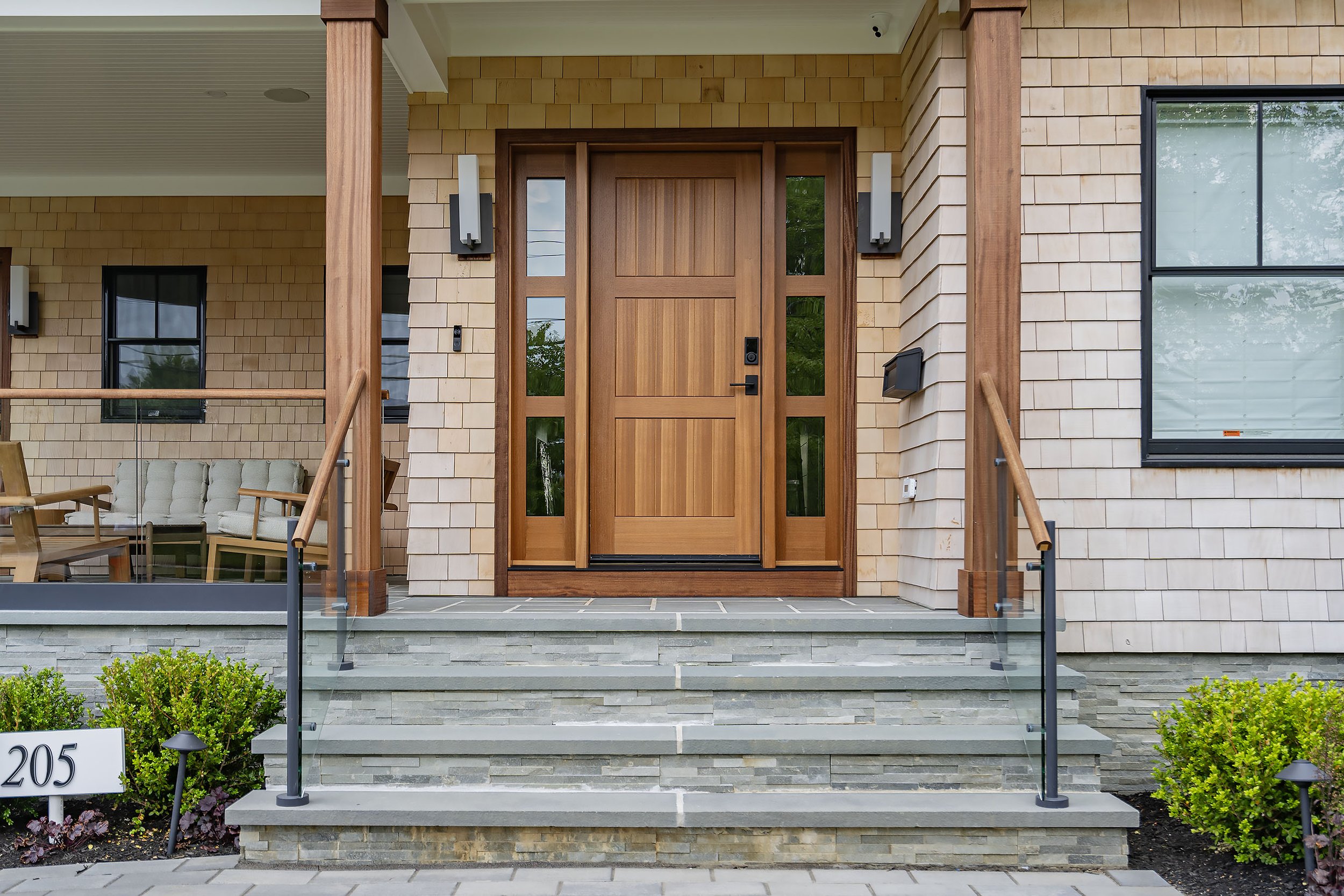 014-Front Entry 1 NEW.jpg