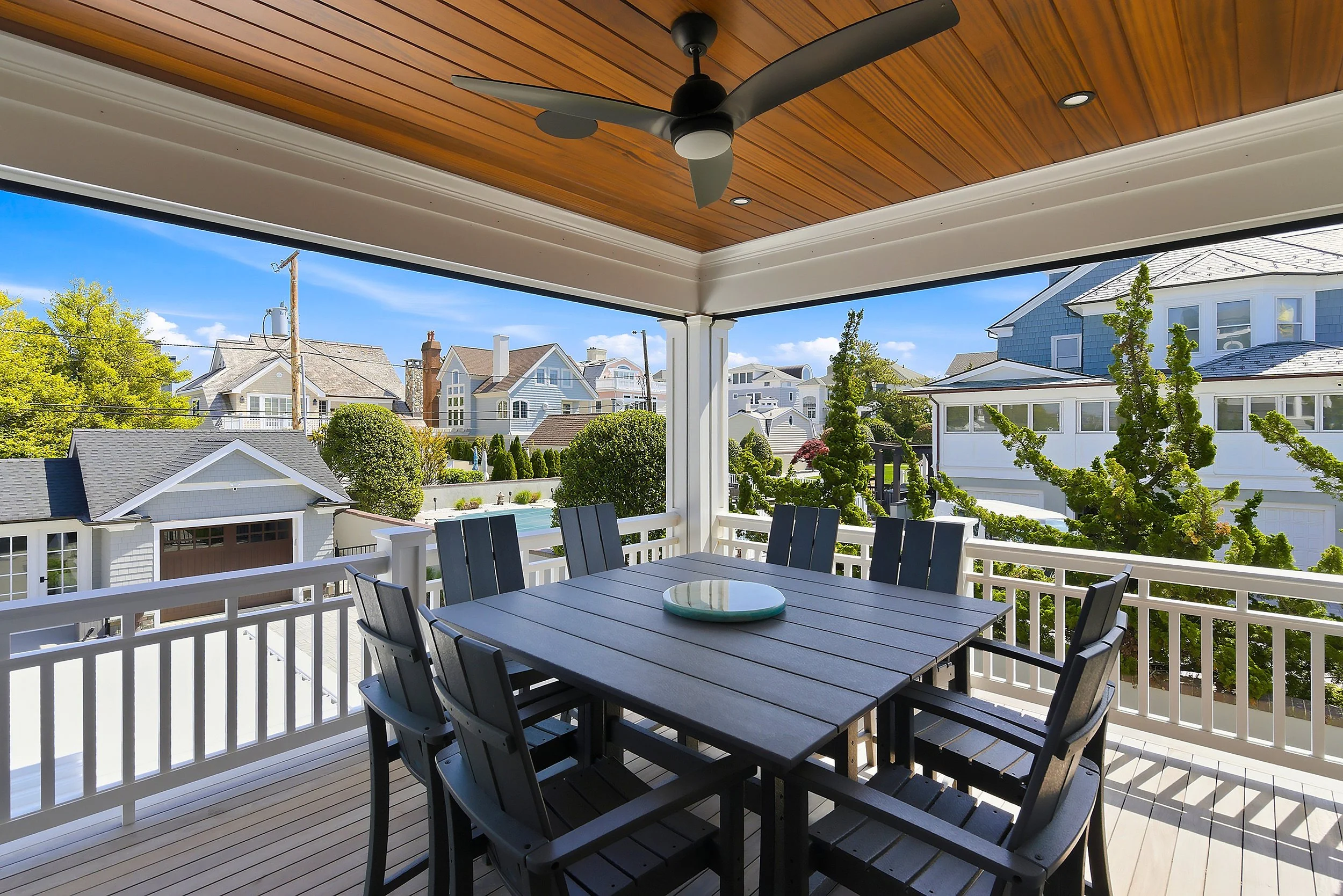 035-Balcony 1B.jpg